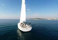sailing yacht sailboat sea Hanse 505 stern aft sails sailing sun